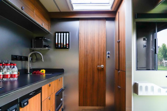 9.7鄭州房車展：宇通長途硬核越野房車威邁E，帶你征服所有不服a5b2a80972cd4fcc41faae09758863503986