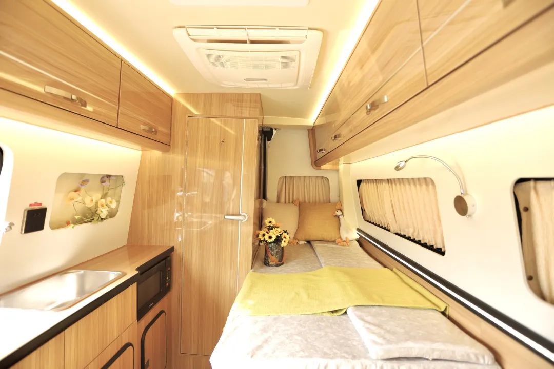用福特T6底盤打造的小房車長什么樣？動力強、配置高，主打一個性價比-19.jpg