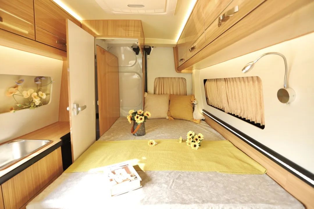 用福特T6底盤打造的小房車長什么樣？動力強、配置高，主打一個性價比-21.jpg