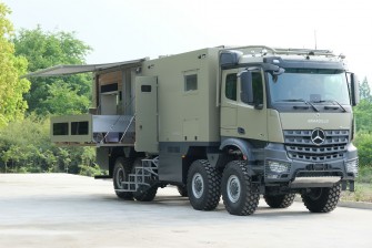 奔馳征服者房車