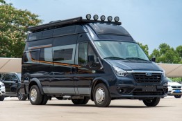 江鈴福特新全順B型房車