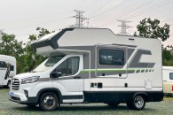 22年3月上汽大通V90 C型大額頭房車